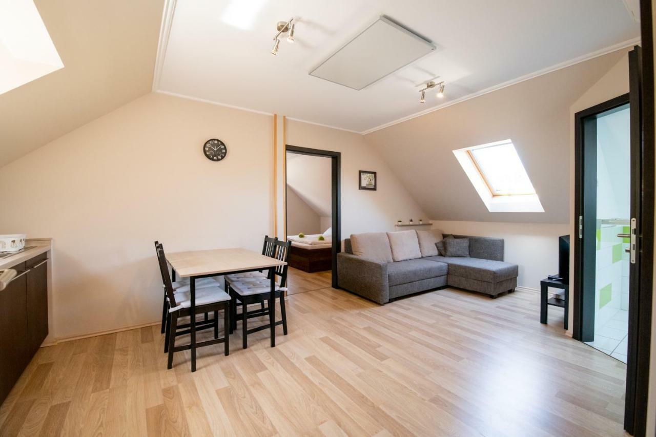 Dunazug Apartmanhaz Dömös Extérieur photo