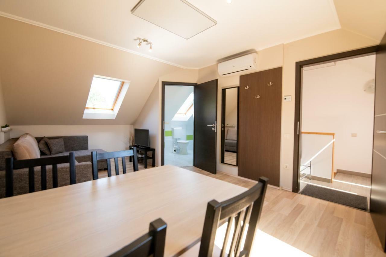 Dunazug Apartmanhaz Dömös Extérieur photo