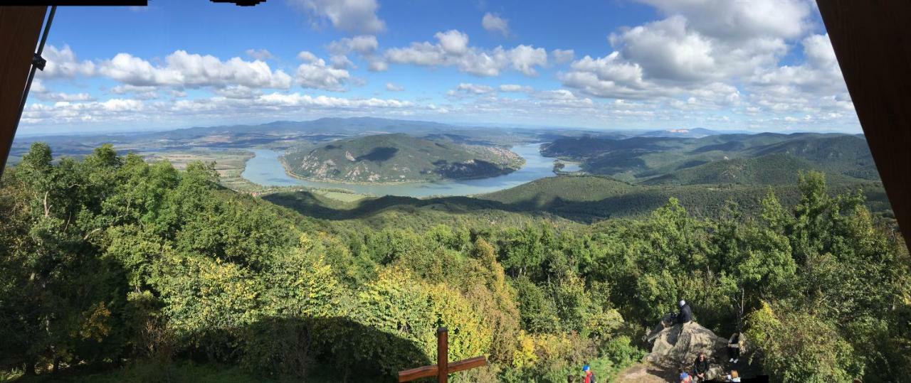 Dunazug Apartmanhaz Dömös Extérieur photo